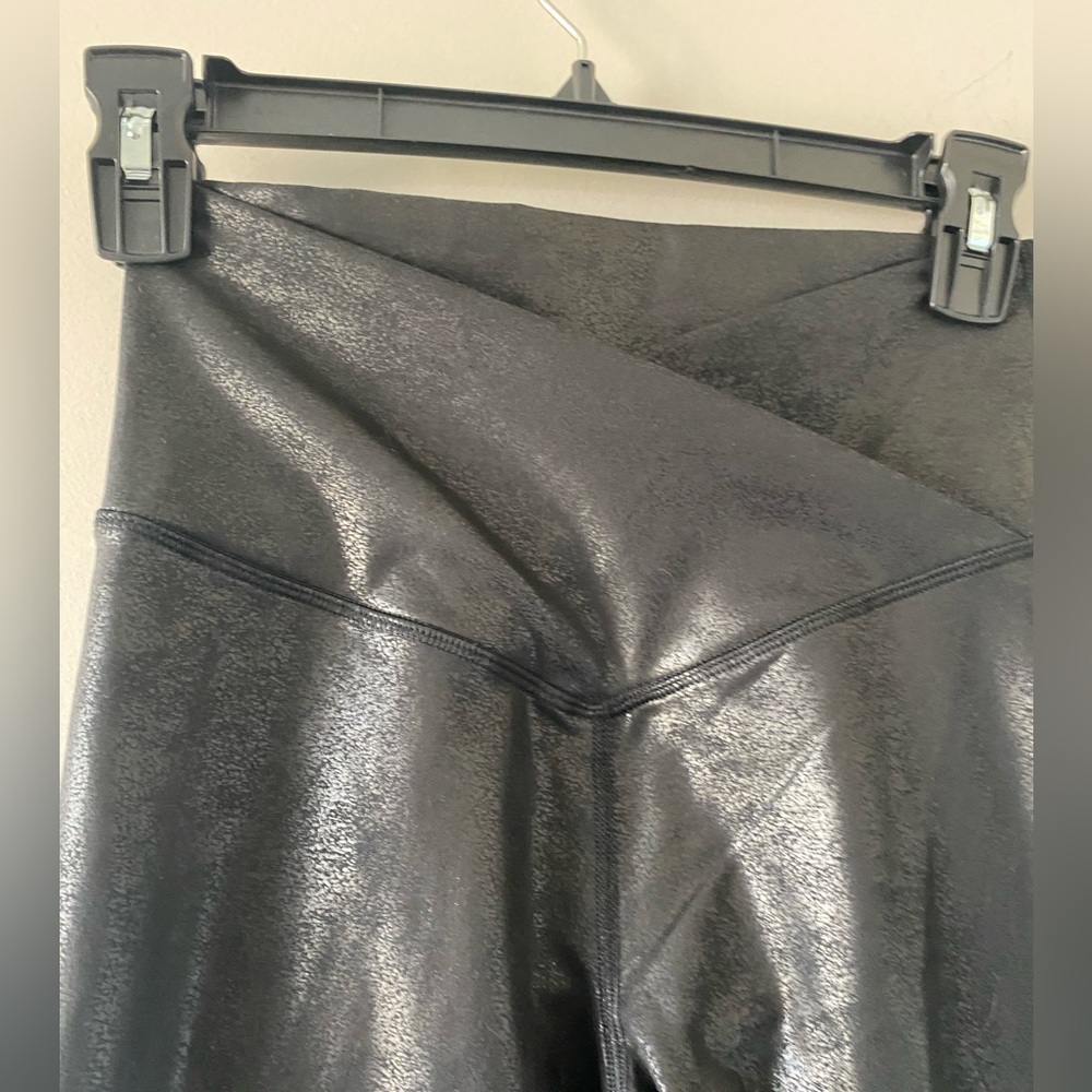 Faux leather/metallic aerie leggings